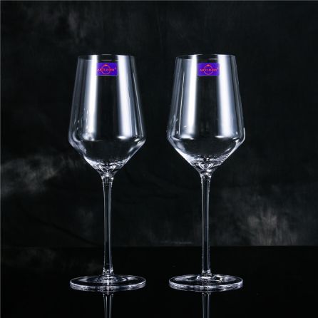 葡萄酒酒杯类型太多傻傻分不清? 先了解这些!